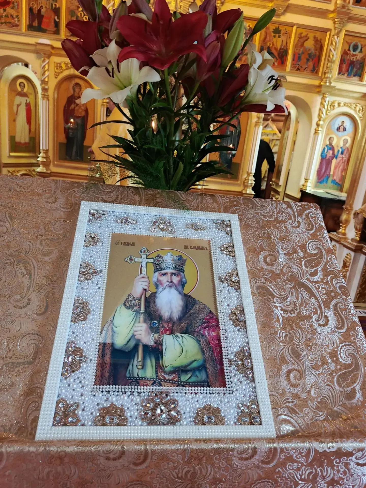 28 июля Святая Церковь вспоминает равноапостольного великого князя Владимира— Крестителя Руси, челов