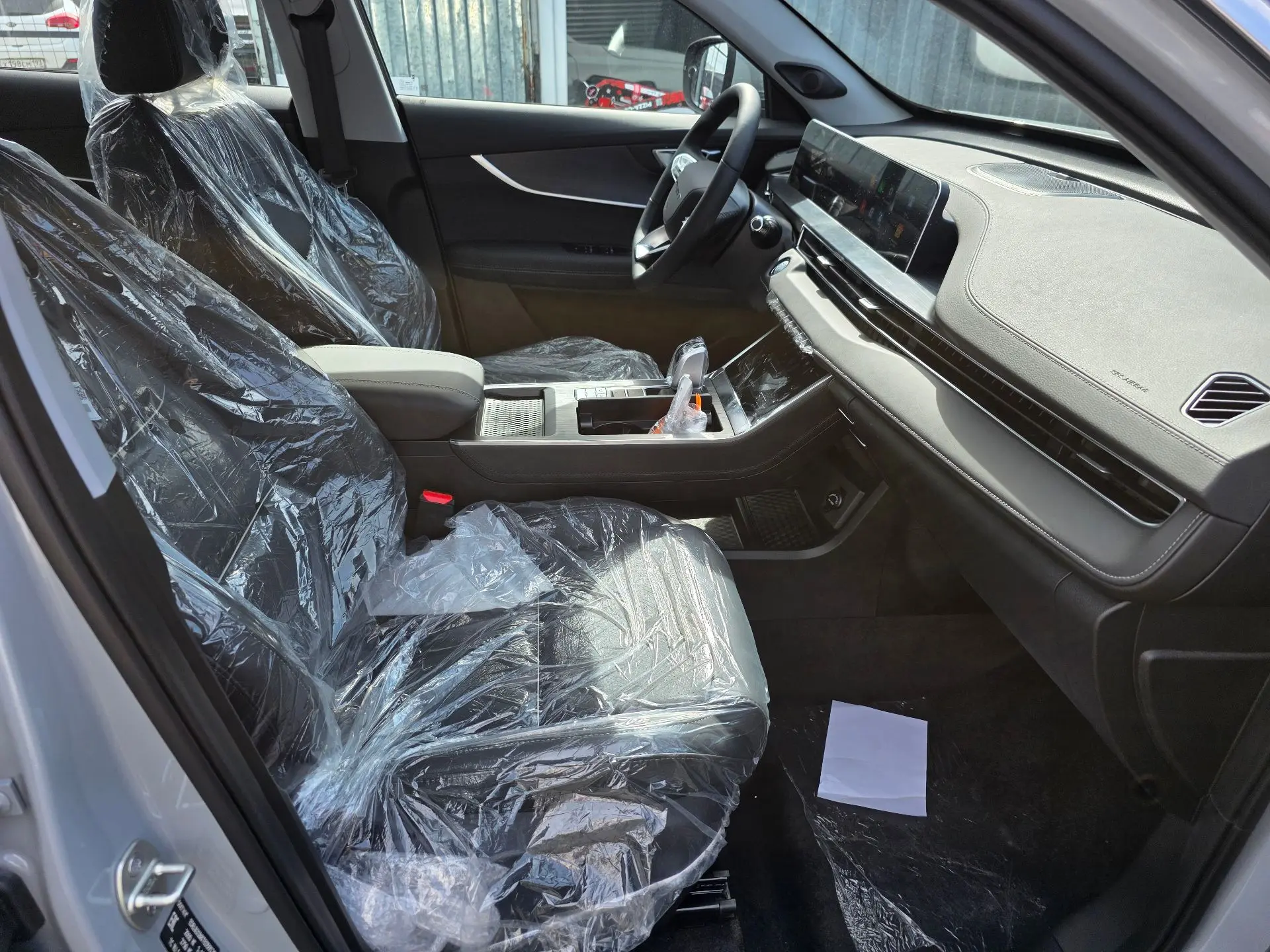 🚗💥 Новый Tenet T4L уже в России. Скидка 100 000? Да. Но по факту — вас просто красиво обрабатывают. 