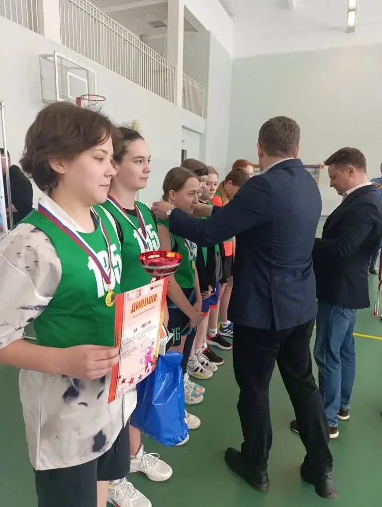 Гордимся нашими детьми!  Наши девочки заняли 🥇1 место 🏆в баскетболе🏀 Ура!  Со счётом 53:0.