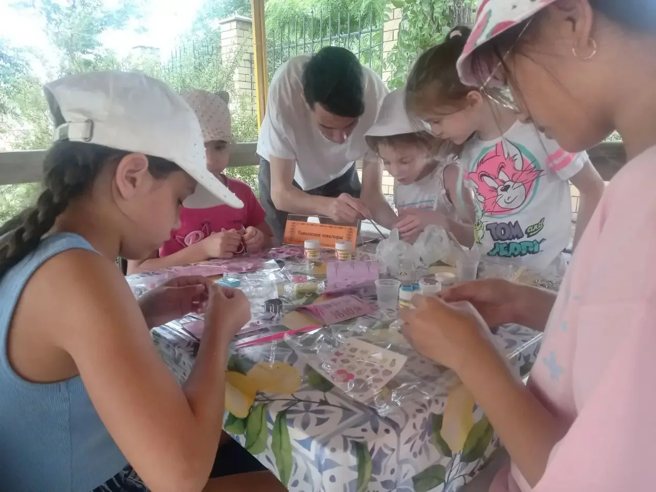 🌈☀️В лагере «Маленькие подвиги большого человека» сегодня день профессий! Ребята оживили прошлое и 