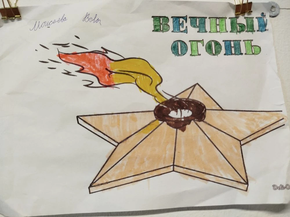 🎨🏅 Память поколений: Дети рисуют войну и Победу!  Дорогие друзья, сегодня в нашей школе открылась тр