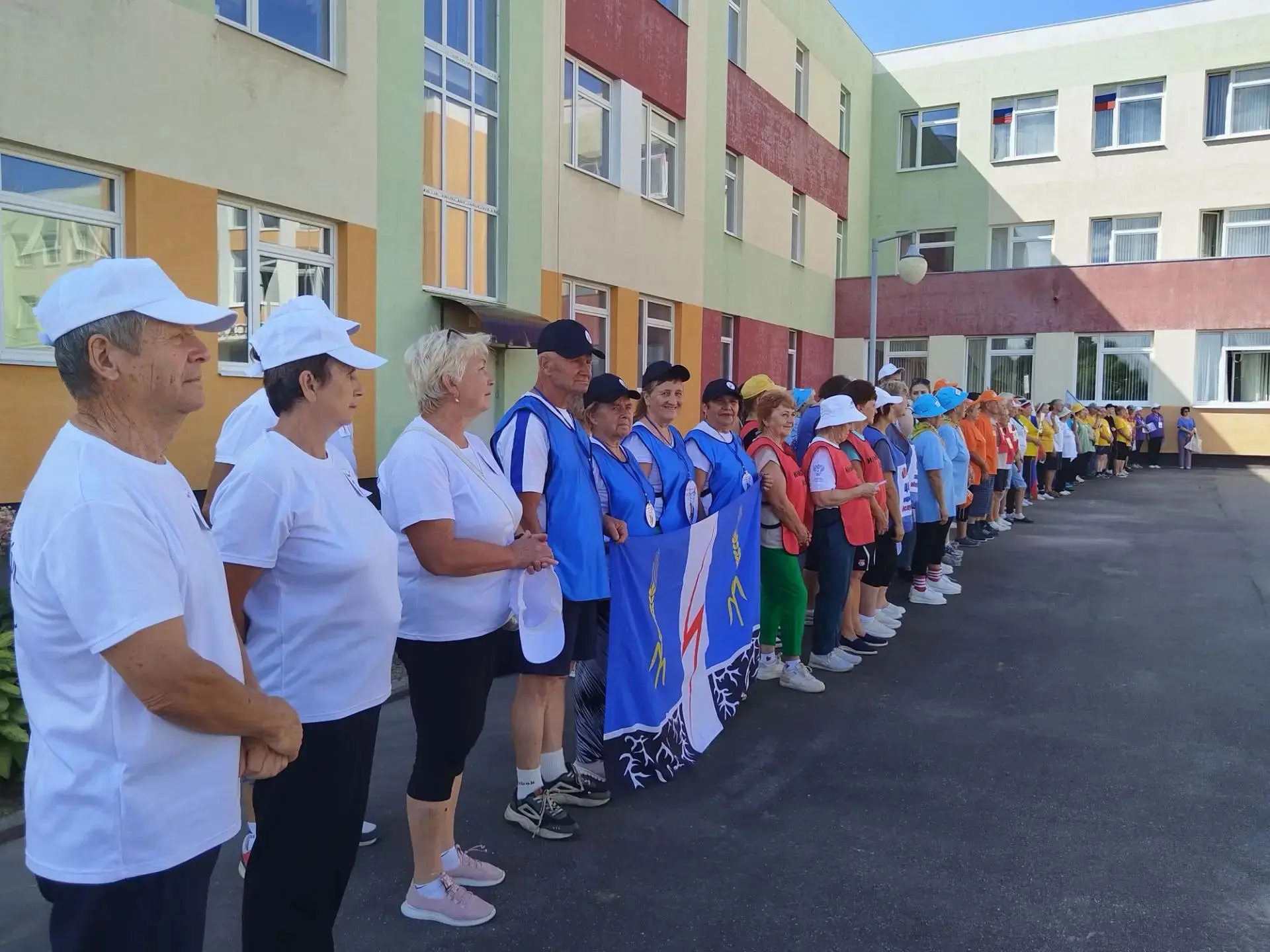 В рамках национального проекта «Семья» федерального проекта «Старшее поколение» предста...