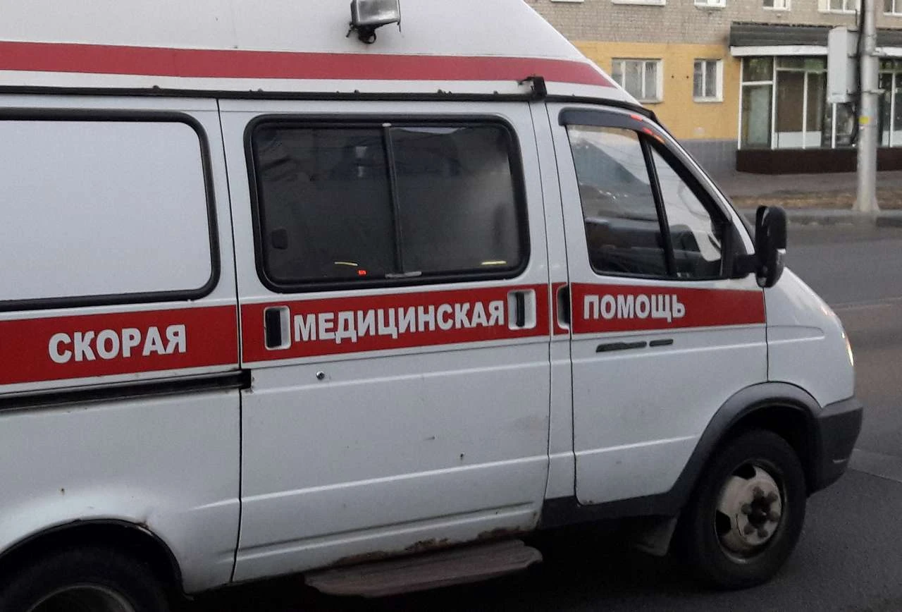 Рабочий упал с 8-метровой строительной туры под Воронежем