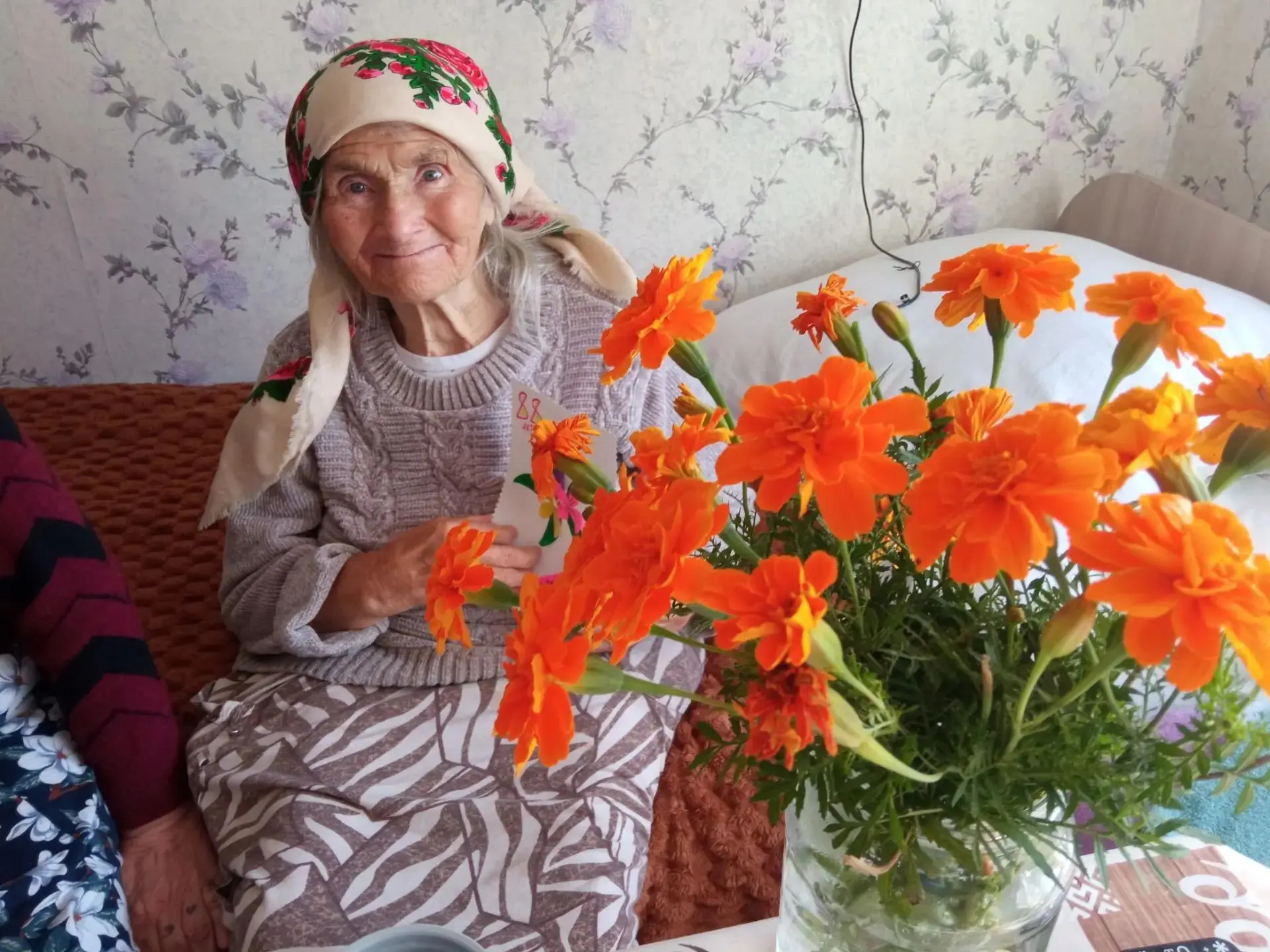 Сегодня мы поздравили жительницу Крестьянского дома-интерната с  днём рождения. Ольге С...