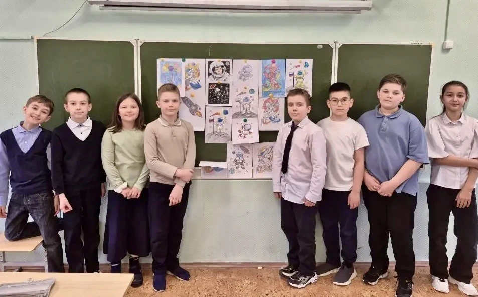 КОСМИЧЕСКИЕ ДНИ 🚀 В начальной «Глории» на #Корнейчука52а и #Корнейчука50а всю неделю ребята открывал