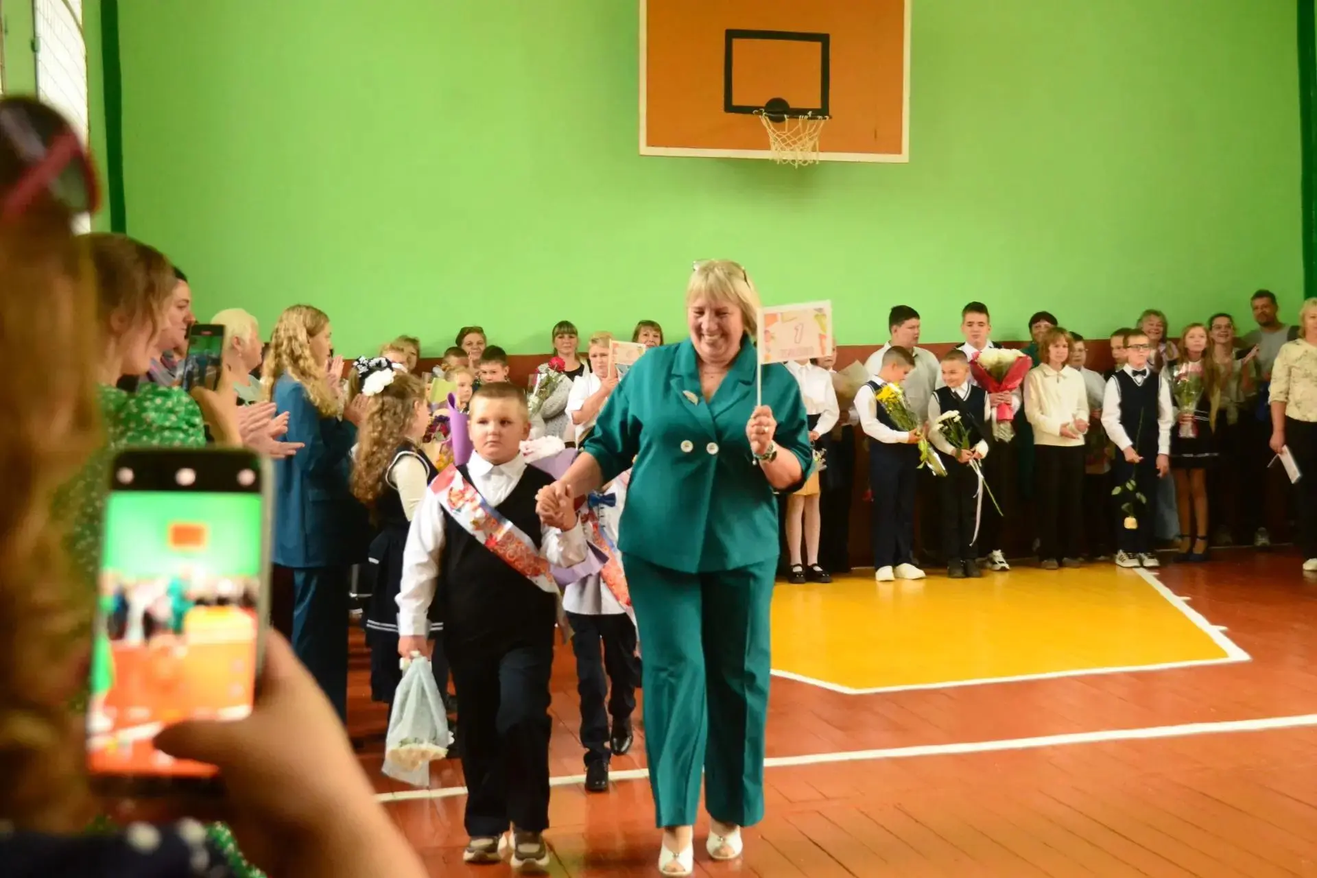 🎉 День знаний — 2026–2027: торжественная линейка прошла ярко и трогательно! 🎉