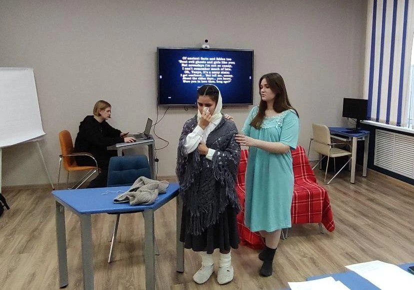 Гран-при на конкурсе чтецов «The Poetry Planet»: яркое выступление наших студентов. Подробности на с