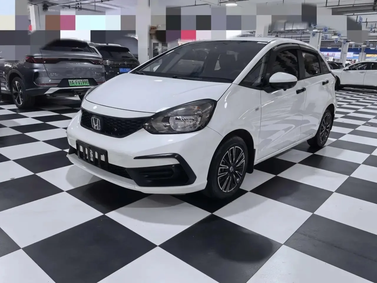 Доступен к заказу —> Honda Fit