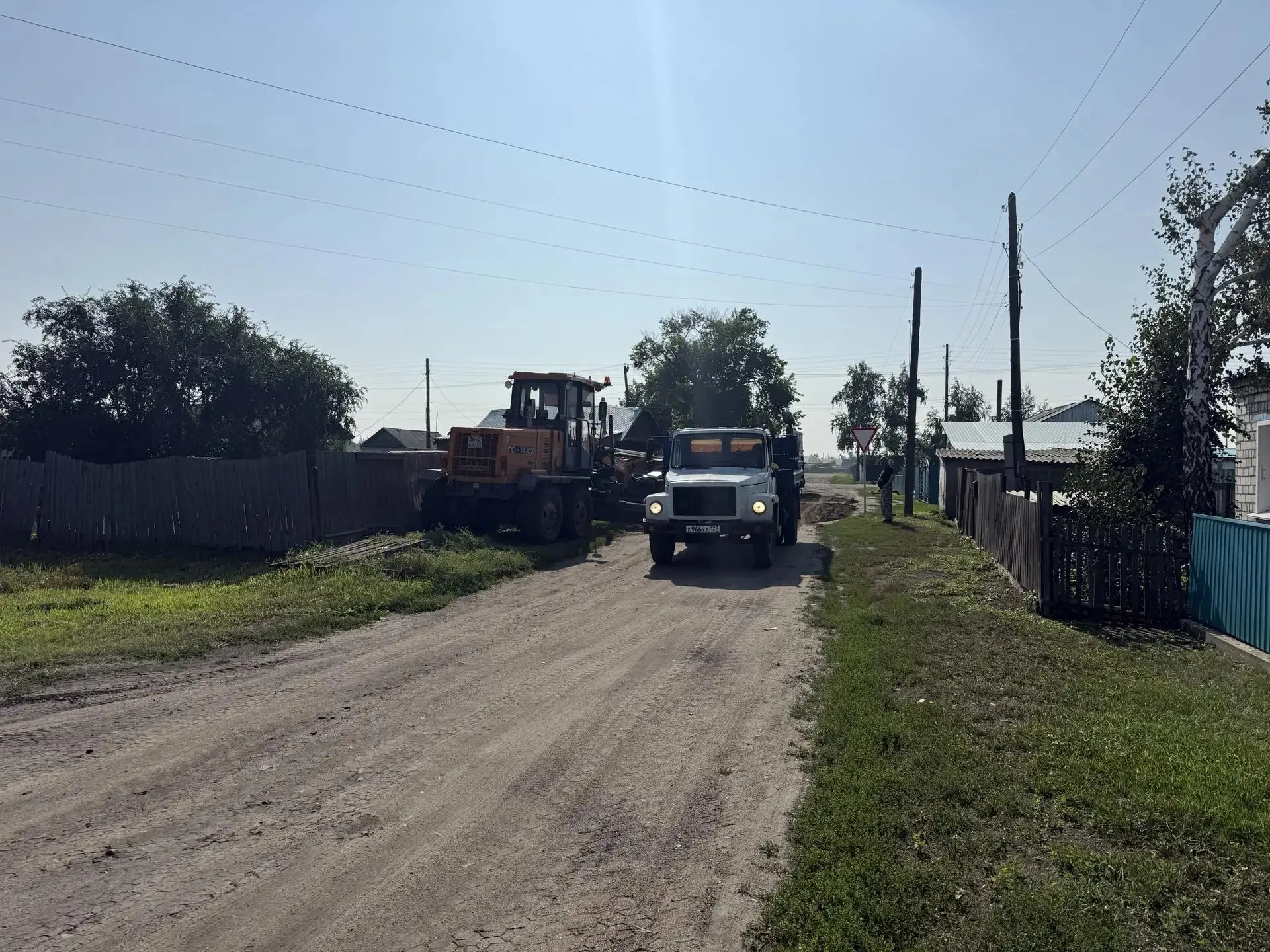 🛣️ По просьбе жителей привели в порядок переулок Кулундинский