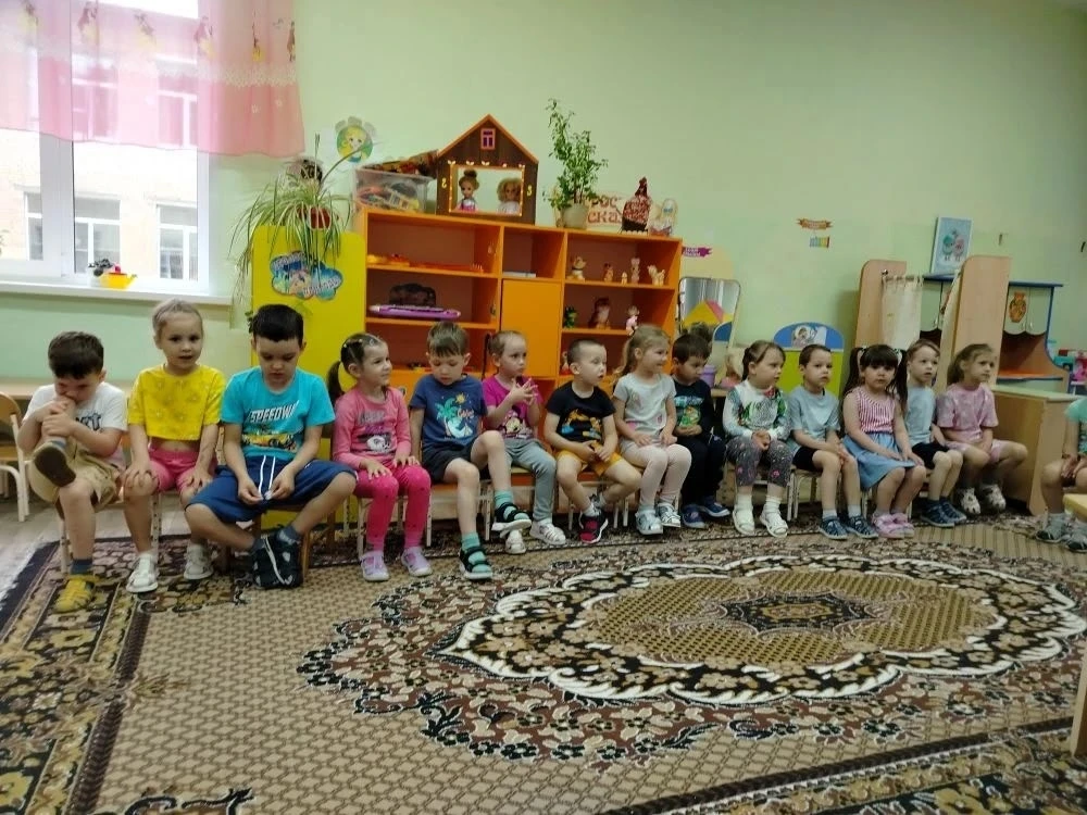 В  группе "Ромашка" прошло открытое занятие на тему " Царица математики ". Детки отправ...