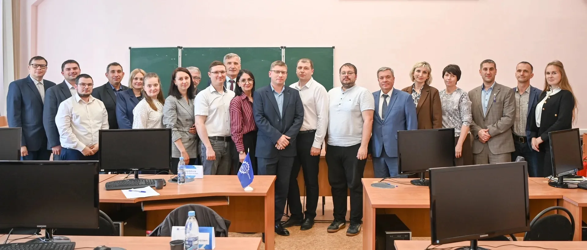 ⚡На УМЗ подвели итоги седьмого конкурса проектов в области бережливого производства

На Ульяновском 