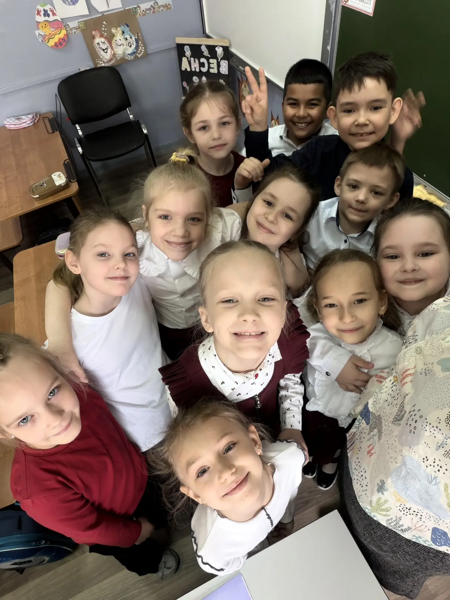 👩‍🏫В работе учителя бывает, что настроение на нуле и тогда на помощь приходят тридцат...