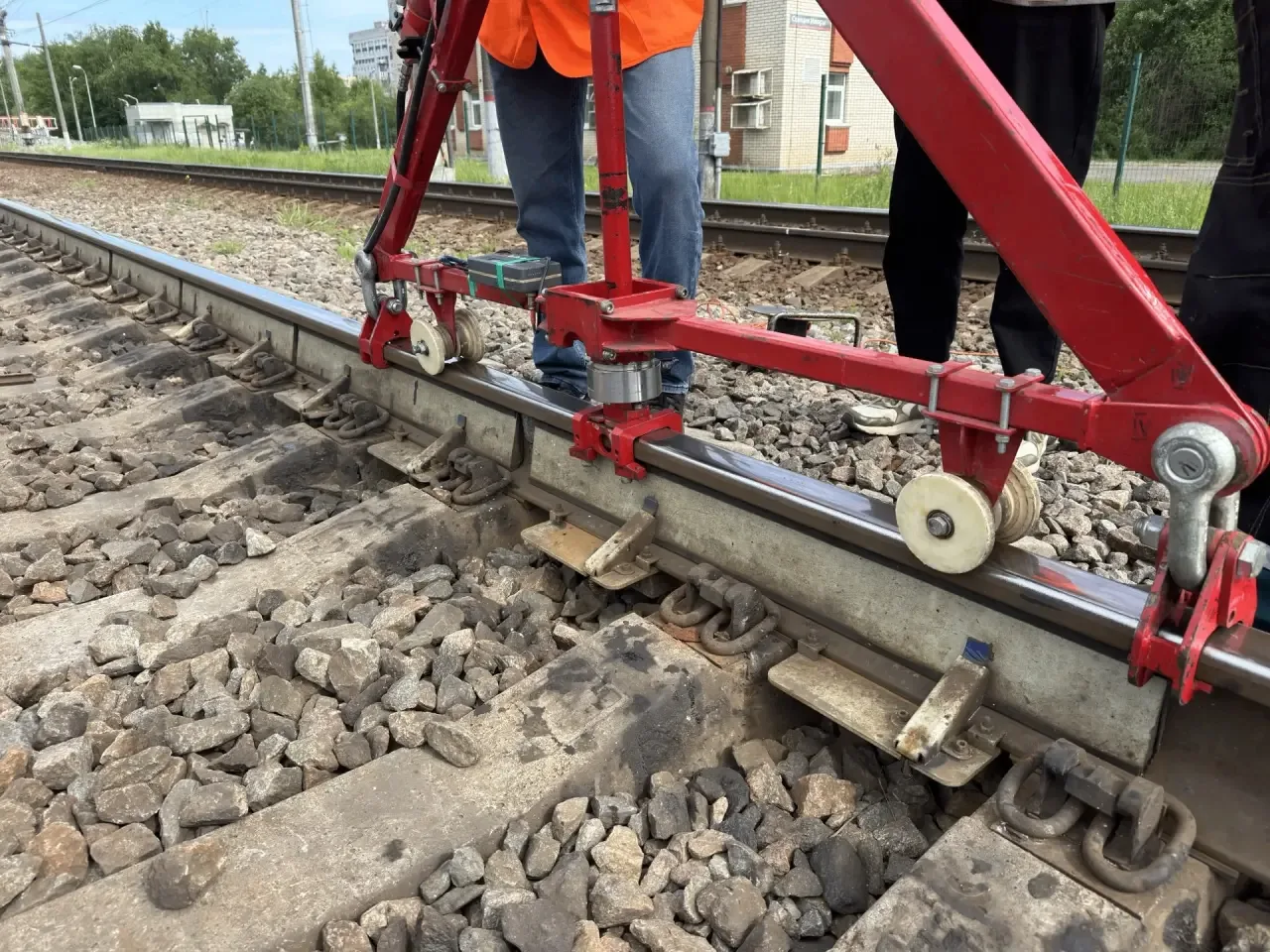 В ПГУПС разработали систему, которая диагностирует колесные пары поезда на ходу

🚄Ученые Петербургс