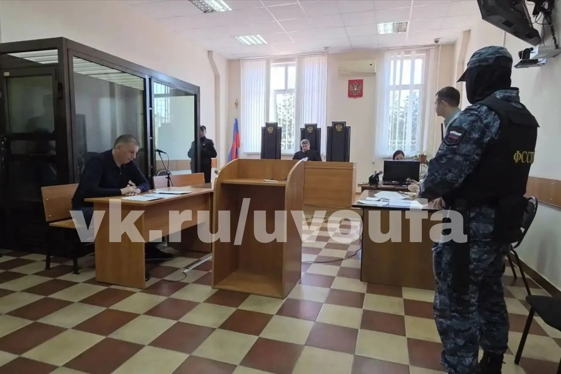В Уфе отправили под арест людей, которые напали на сотрудников Росгвардии.