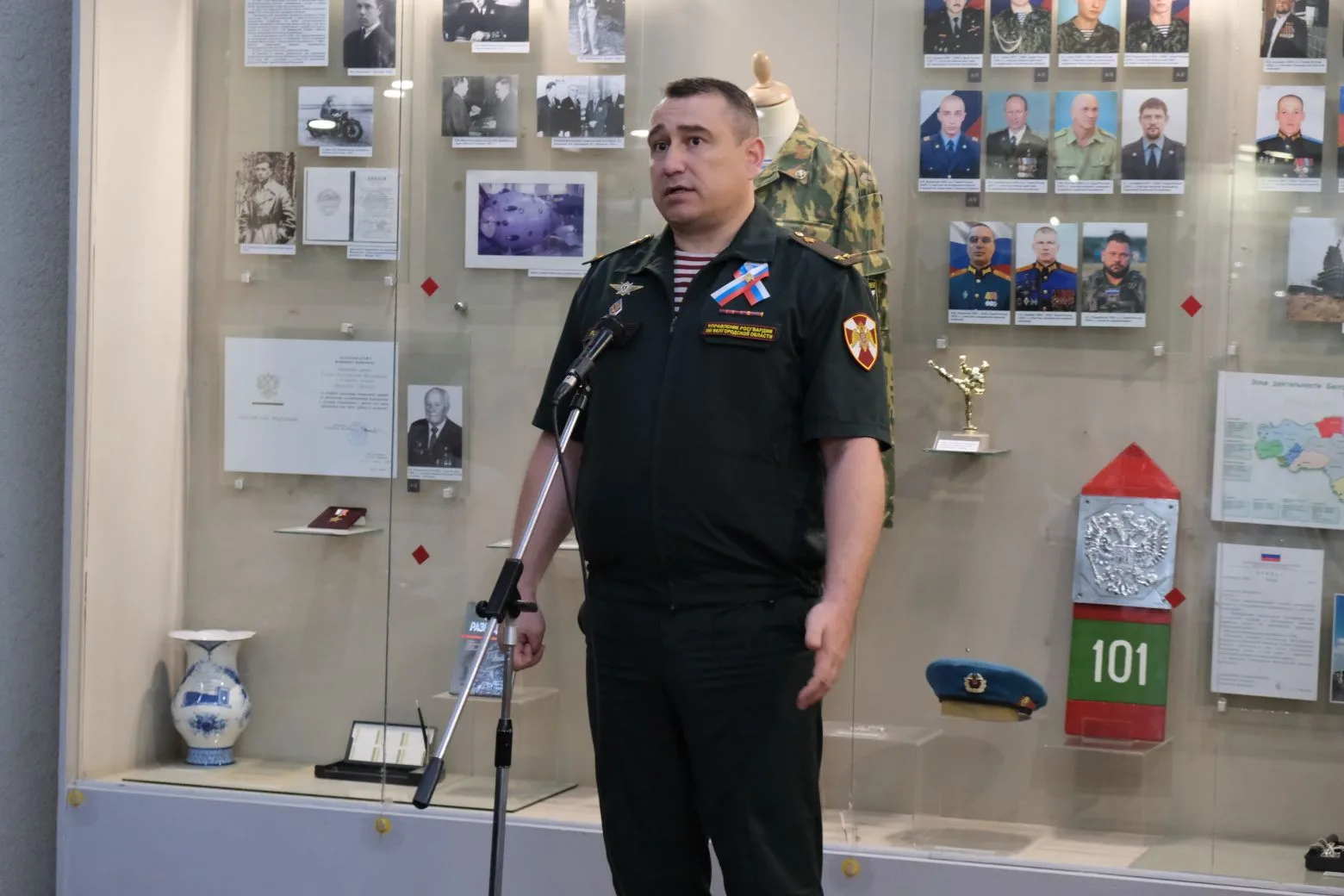 🇷🇺 Экспозиция, посвящённая офицеру Росгвардии, открылась в Белгороде

В Белгородском государственн