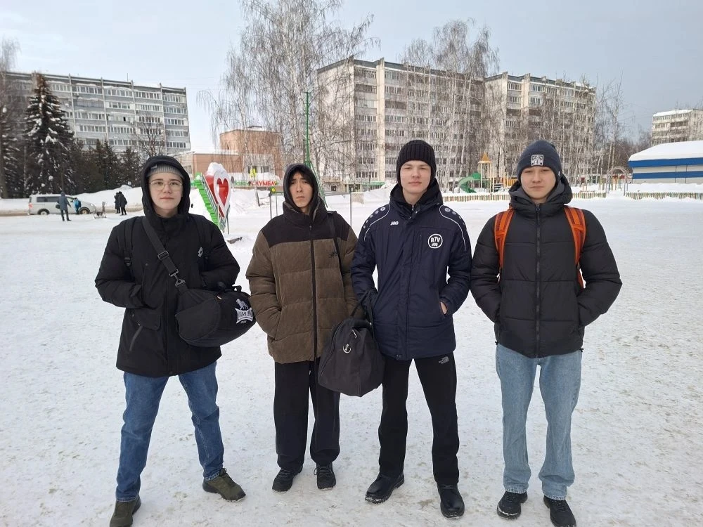 🎓⚔️ Стартовали учебные сборы по основам военной службы «Авангард» 🌟  ✨ Учащиеся 10-х классов Зеленод