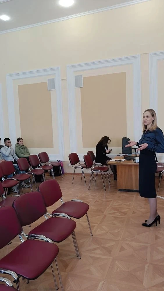 Профориентация продолжается... Сегодня 11 "М "  класс посетил  ФБУЗ "Центр гигиены и эпидемиологии "