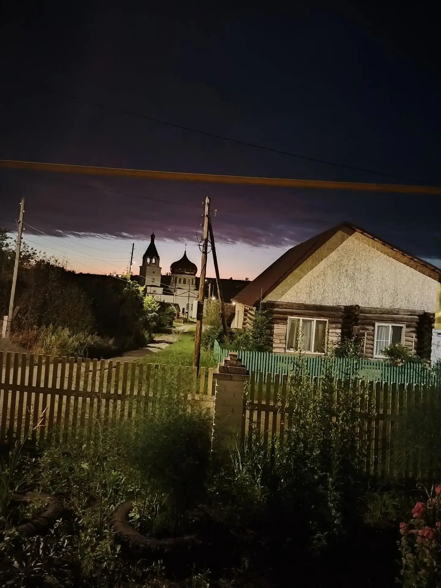 Красота... 3 часа ночи, Гортоп Церковь вид из моего окна...!!!