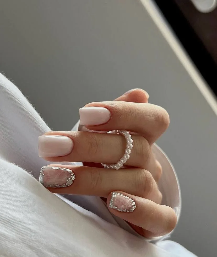 Первый по ногтям 🌸