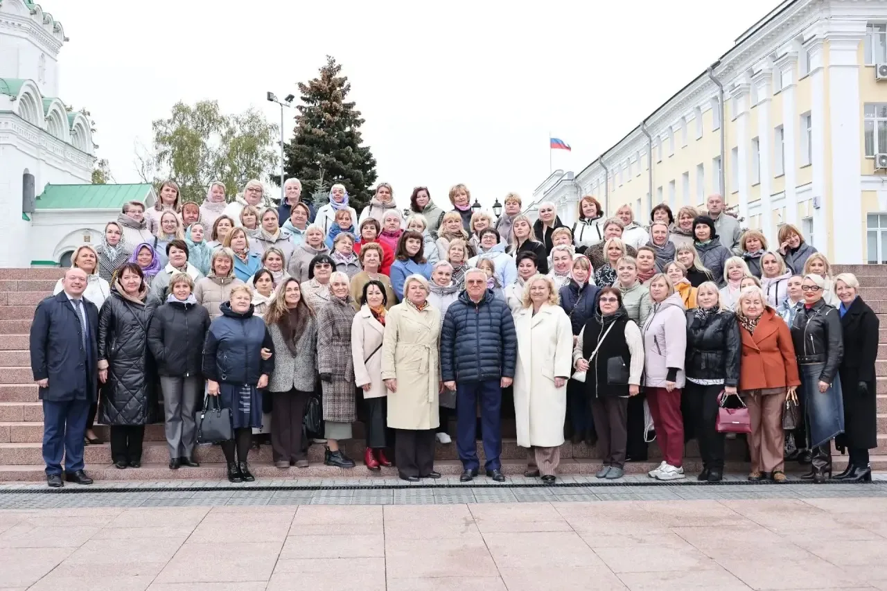 Сегодня начинается новый учебный год – десятки тысяч нижегородских школьников и студент...