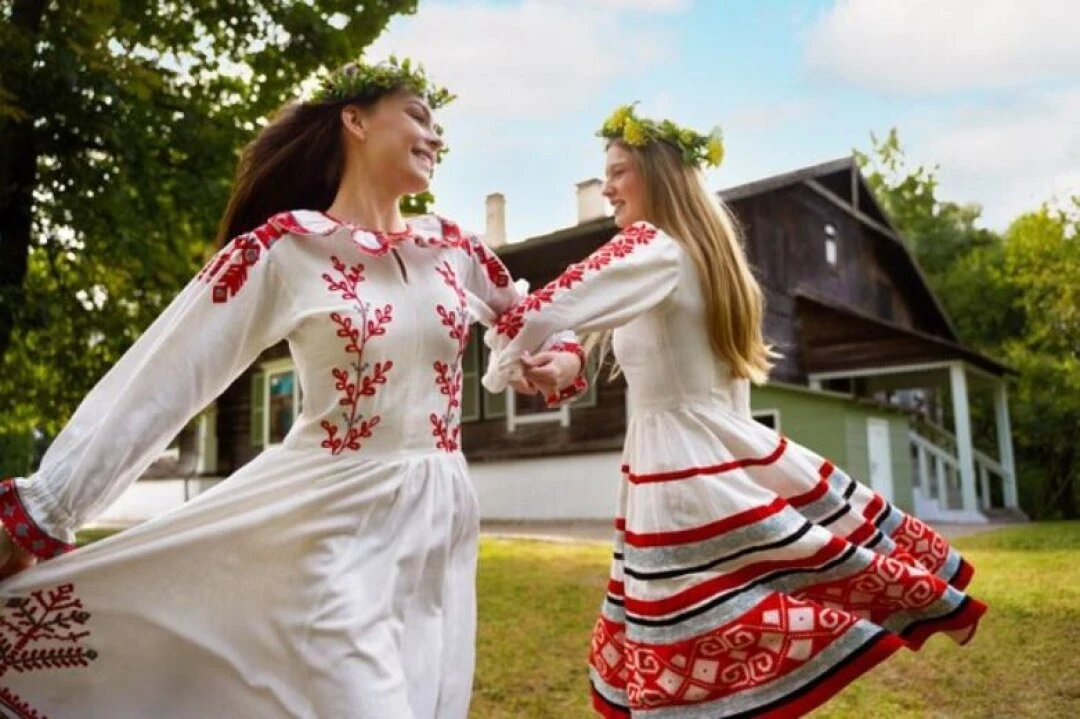 Колокольный звон, кузница и национальные подворья — 11 сентября у ГКЗ «Башкортостан» пр...