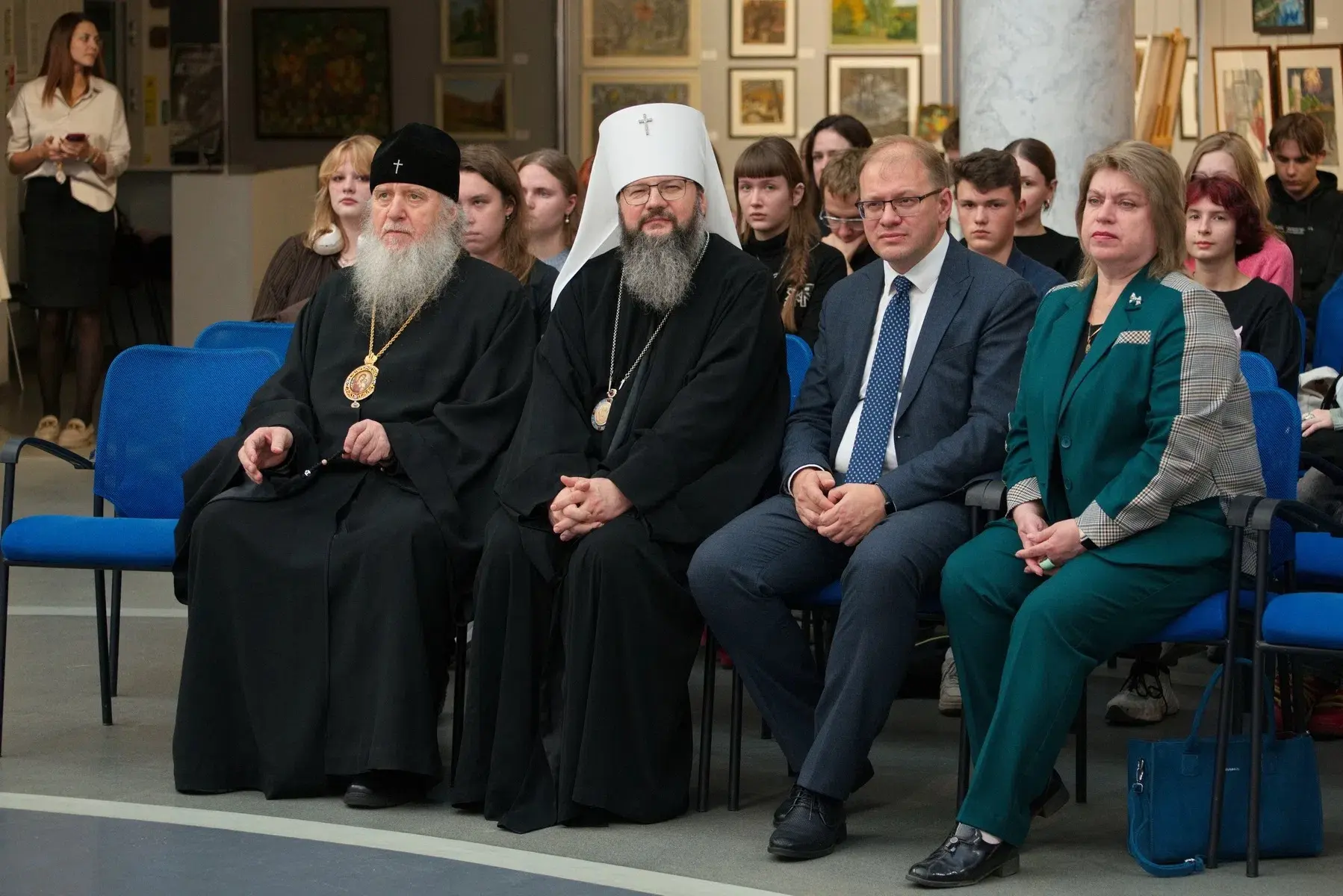 👩‍🎨 Глазами молодых художников