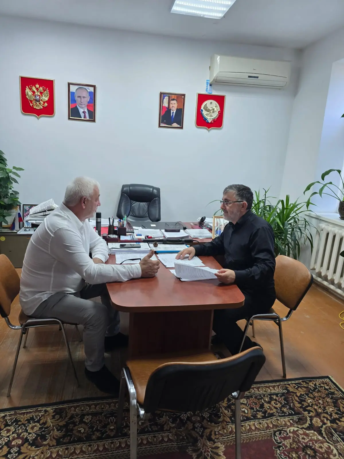 🌍В Новолакском районе разъясняют преимущества контрактной службы в Вооружённых Силах РФ