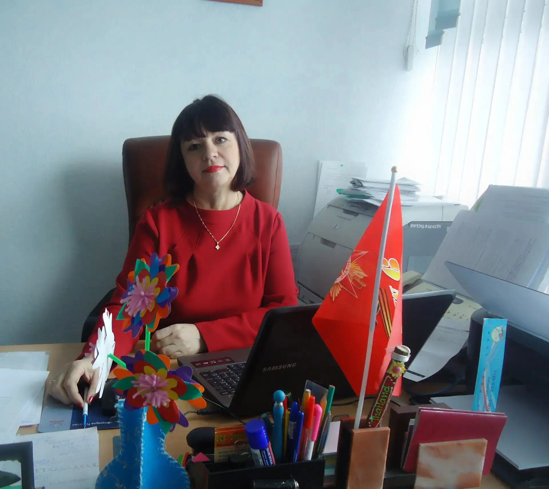 Свой день рождения сегодня празднует директор школы Черчинская Любовь Александровна!
