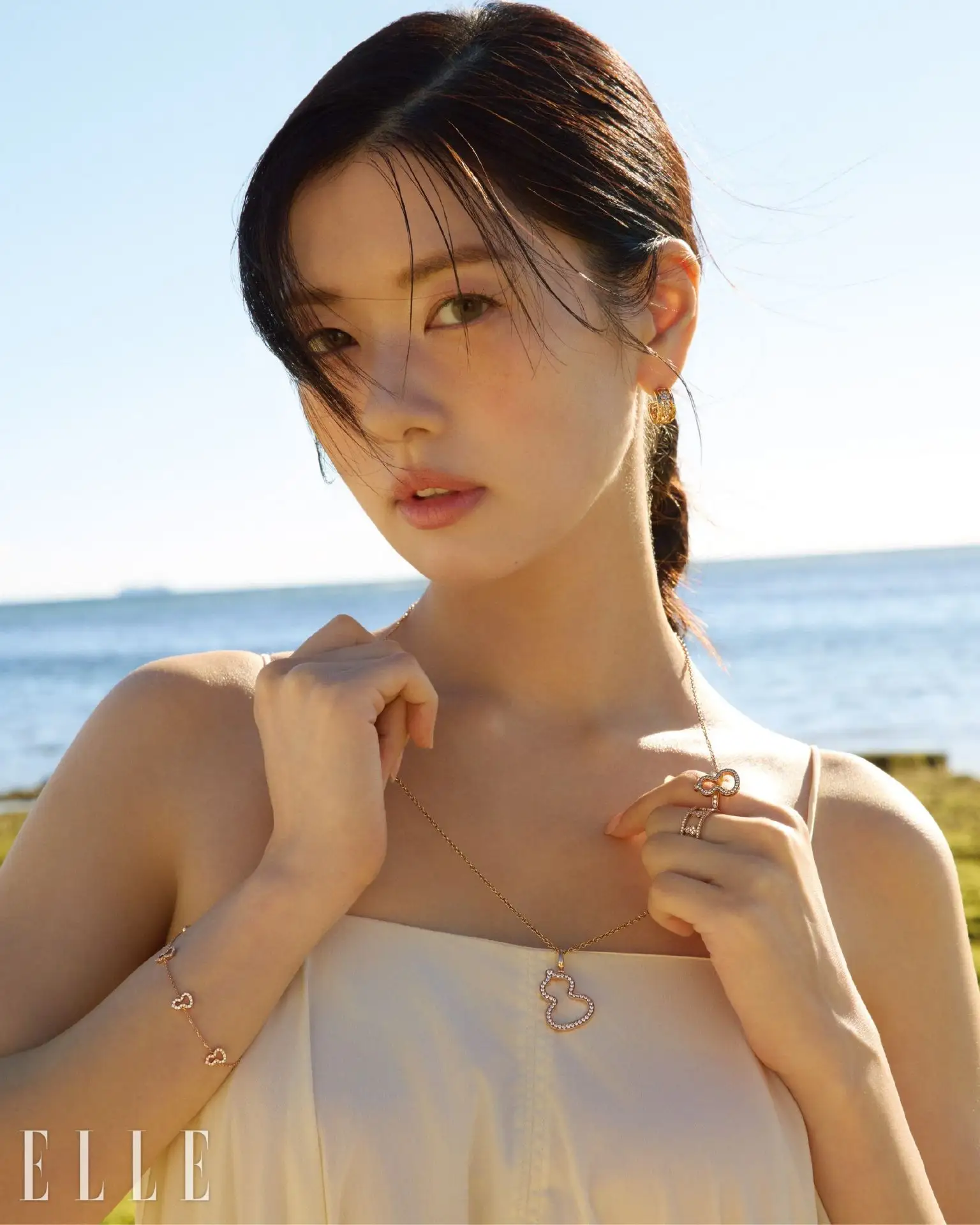 Актриса Чон Со Мин в красивой фотосессии для ELLE Korea