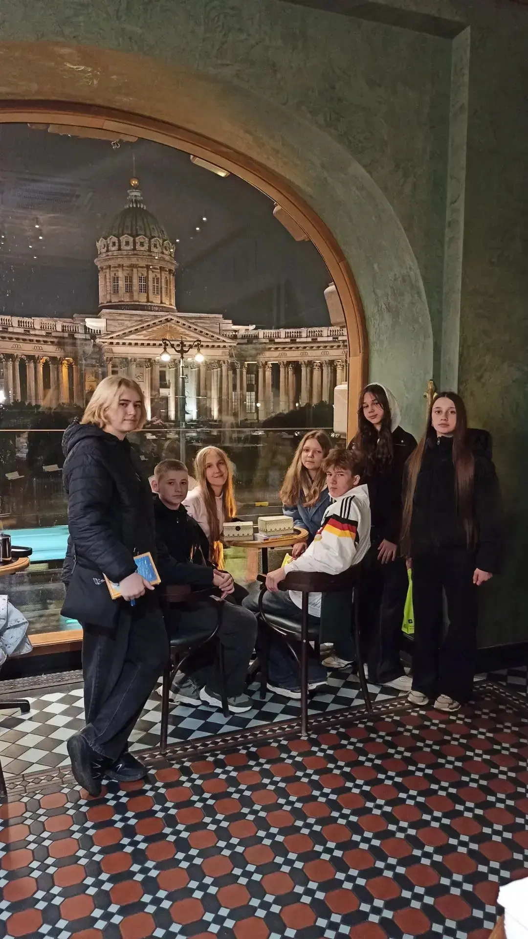 🎨 Творческий десант в Северной столице!