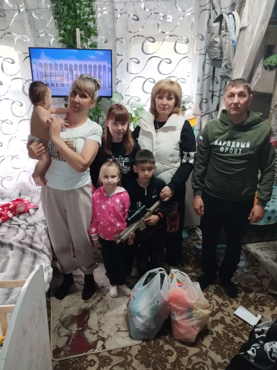 В преддверии Дня защиты детей Инна Яковлева, руководитель Тайшетского подразделения Ком...