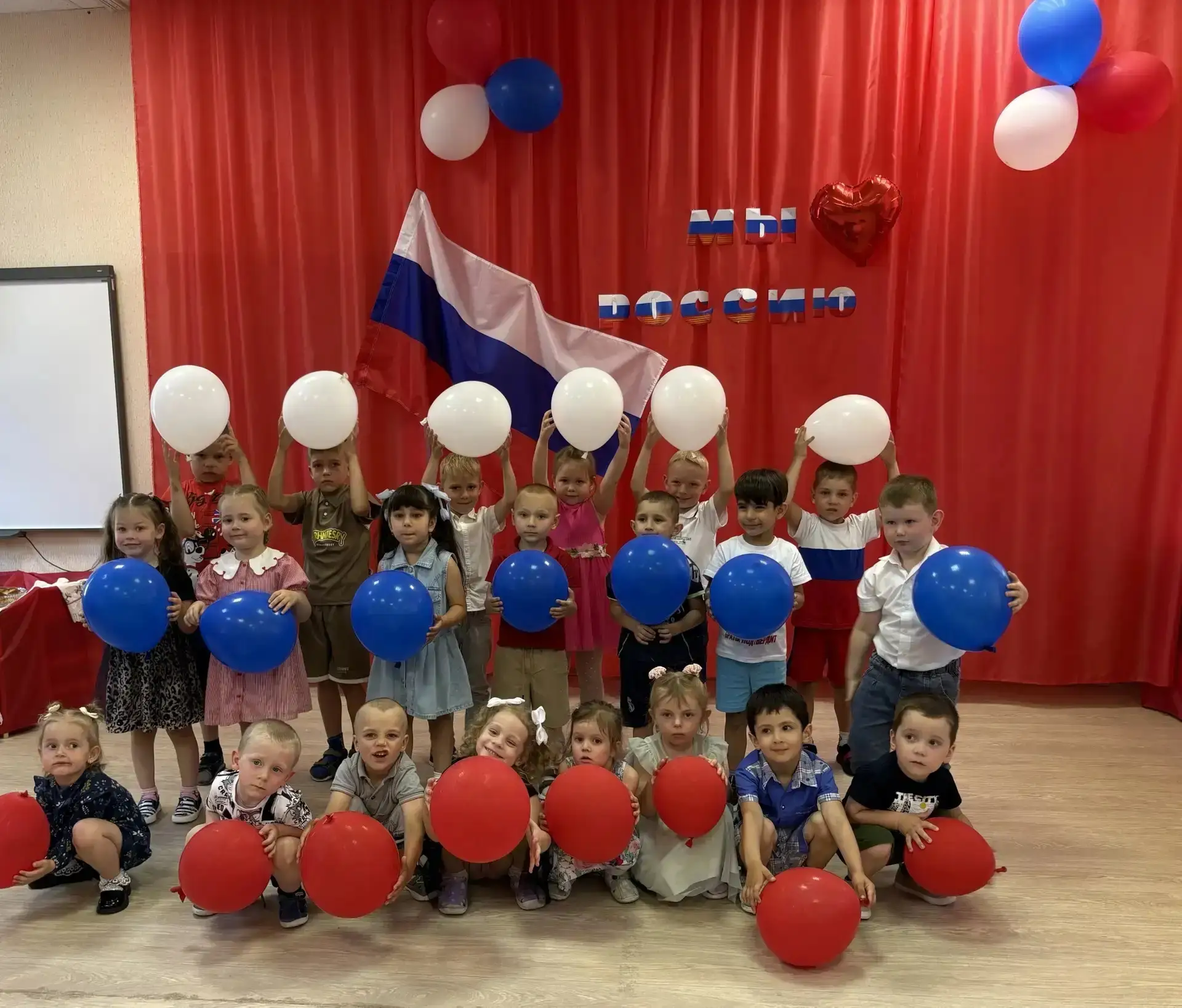 12 июня в нашей стране отмечается День России. 🤍💙❤
Это праздник свободы, мира и добра. Он символиз