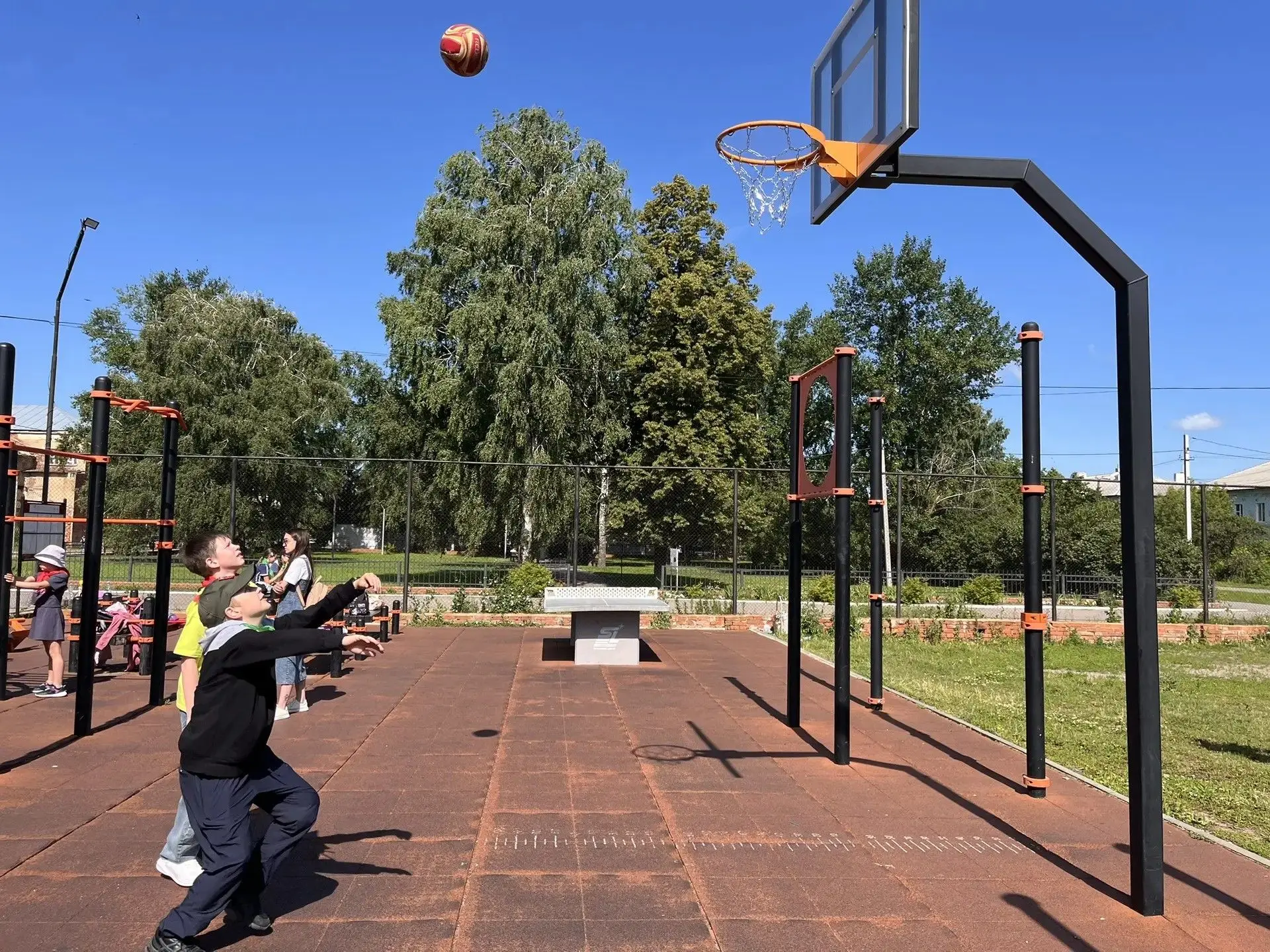 💪 День здоровья в лагере «Улыбка»! 🏃‍♂️🏃‍♀️

Сегодняшний день в нашем лагере прошел под девизом: 