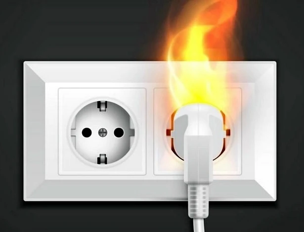 Аварийный режим работы электросети — частая причина пожаров ⚡