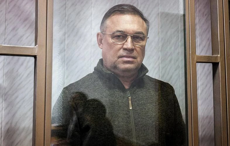 🚨 Экс-замгубернатора Ростовской области Гончарова госпитализировали из-за угрозы жизни

Фигуранта у