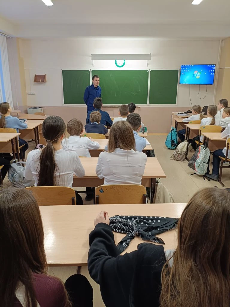 В целях профилактики правонарушений среди несовершеннолетних сегодня, 3 февраля, в первом корпусе на
