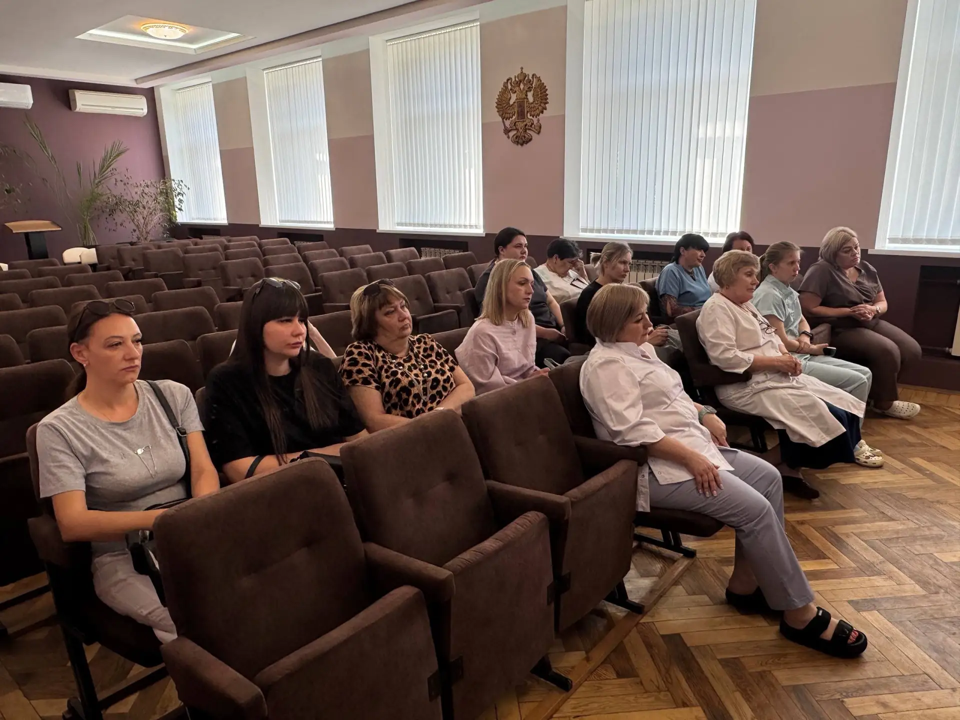 Состоялась рабочая встреча с трудовым коллективом ЦКДЛ, в ходе которой были обсуждены а...