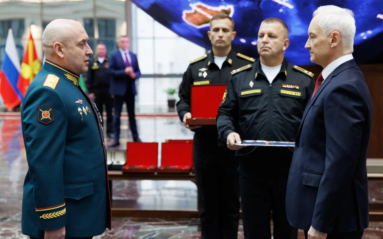 ⭐️ Владимир Путин присвоил звание Героя России генералам Грунису и Картавкину