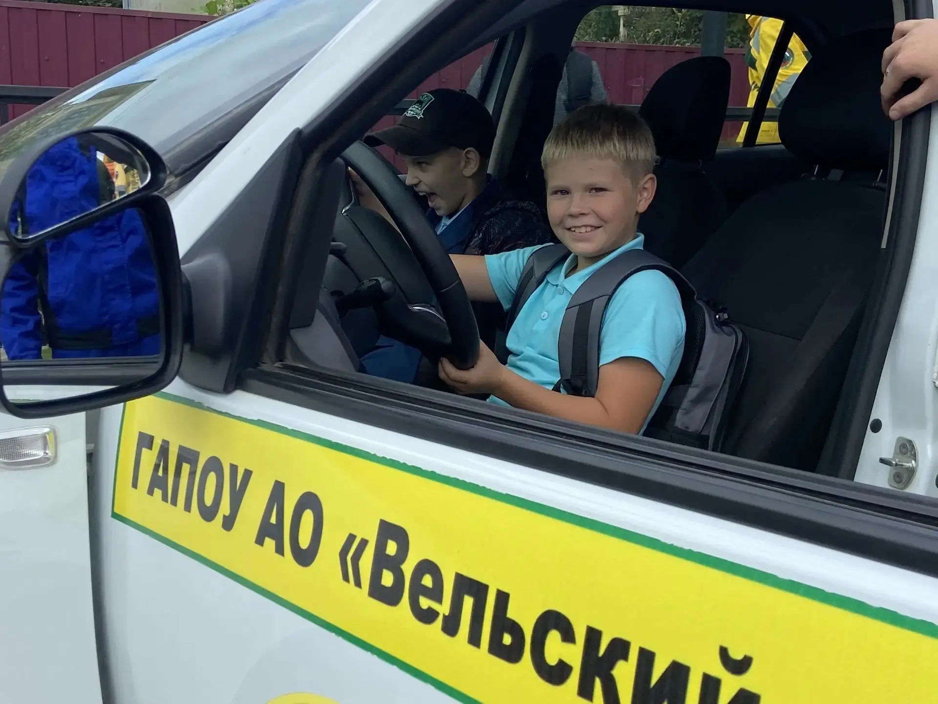 «Бульвар профессий»: выбери будущее в родном Вельске! 🎓✨