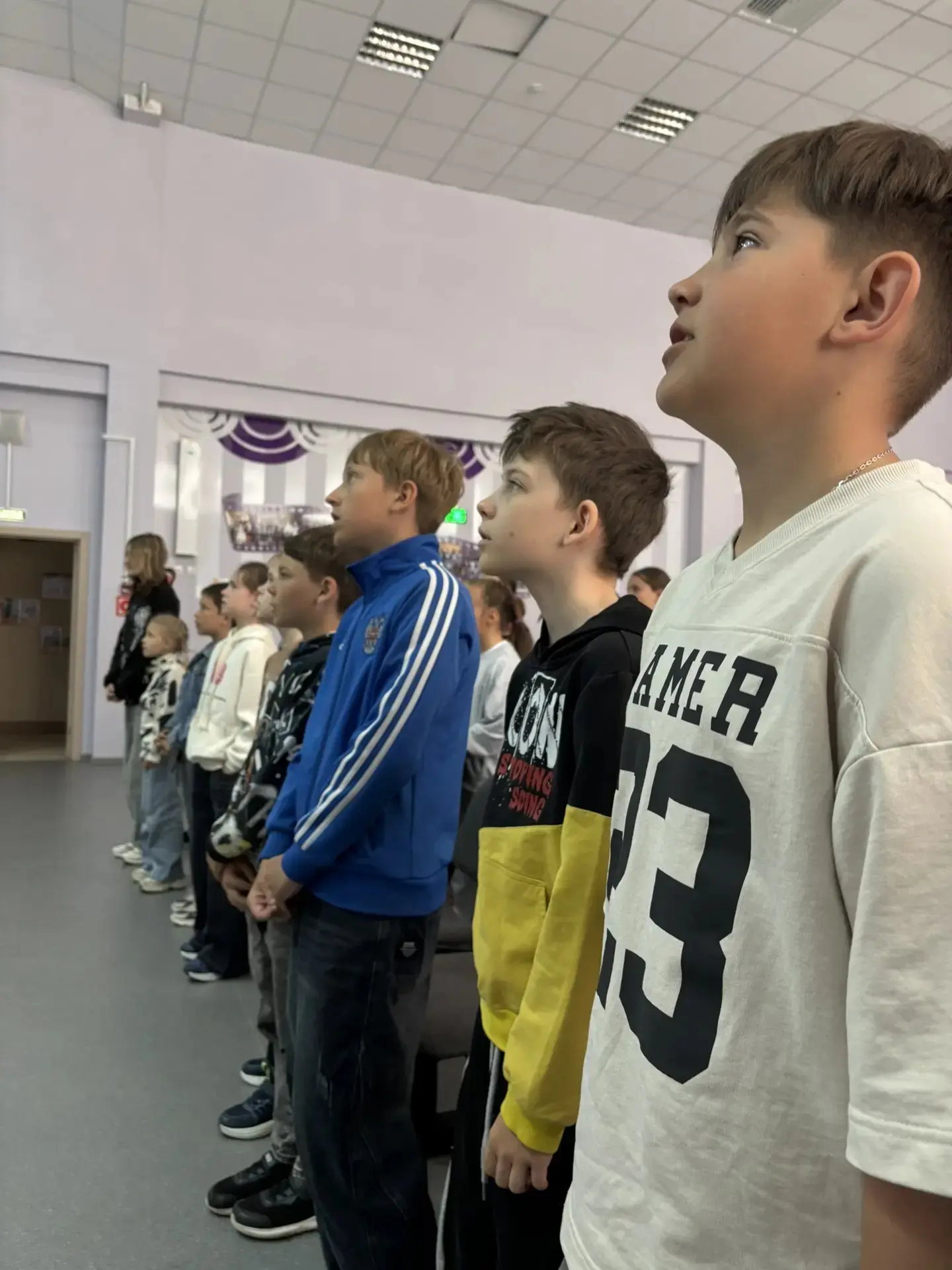 Сегодня в нашем лагере было по-настоящему празднично! 🇷🇺

Торжественная линейка, посвящённая 12 ию