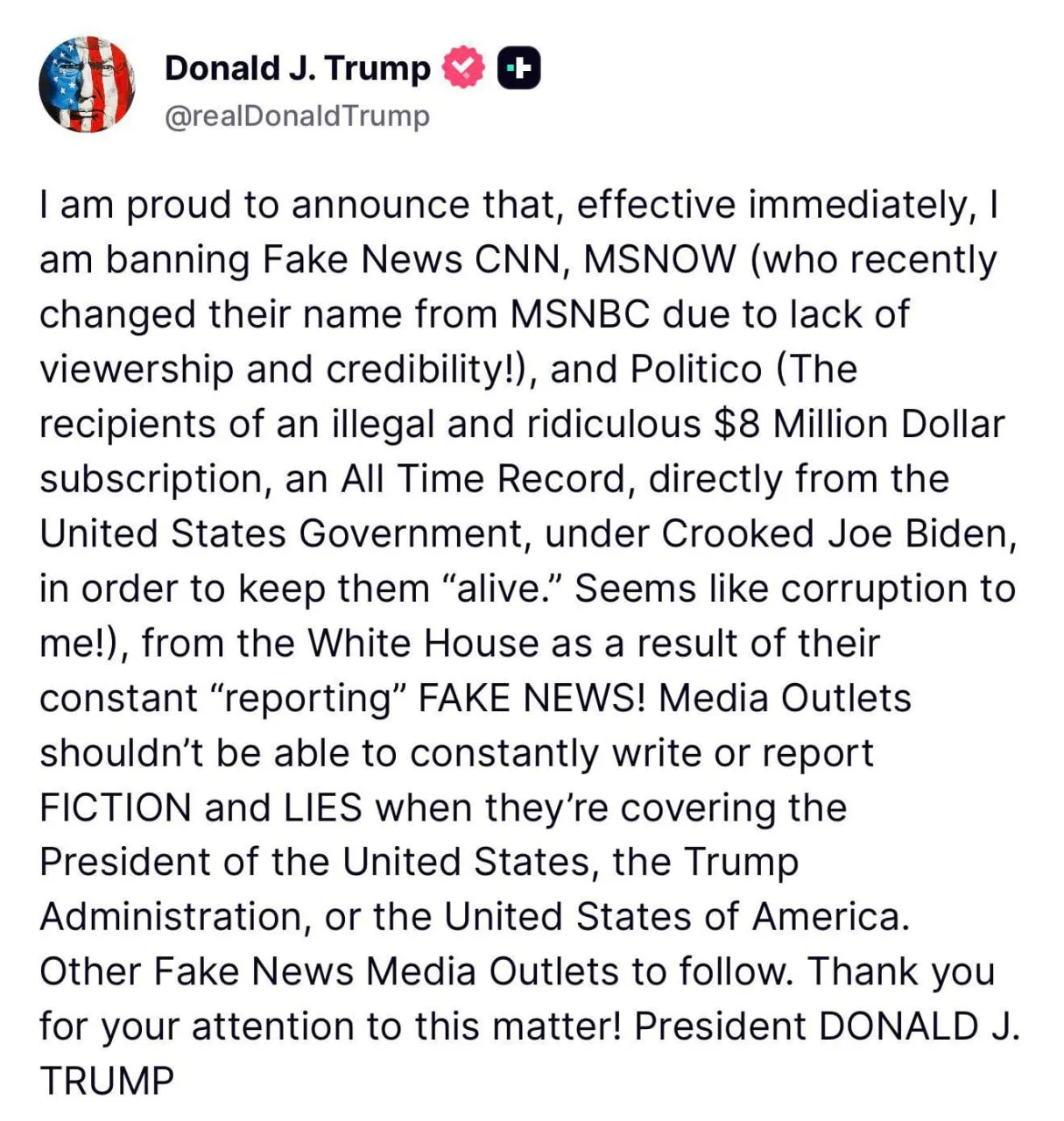 Трамп запретил CNN, MSNOW и Politico доступ в Белый дом, обвинив их в постоянном распро...