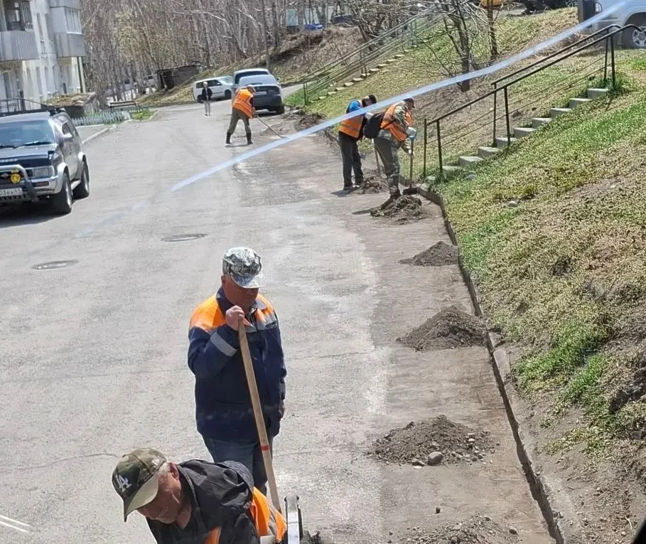 Город день за днем ⁣ 26 мая 2026 года ⁣ В Петропавловске-Камчатском дорожные службы в ежедневном реж
