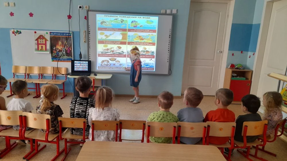 В МАДОУ «Детский сад №2 «Песенка»  проведены мероприятия «Безопасность на воде»,  комплекс мер напра