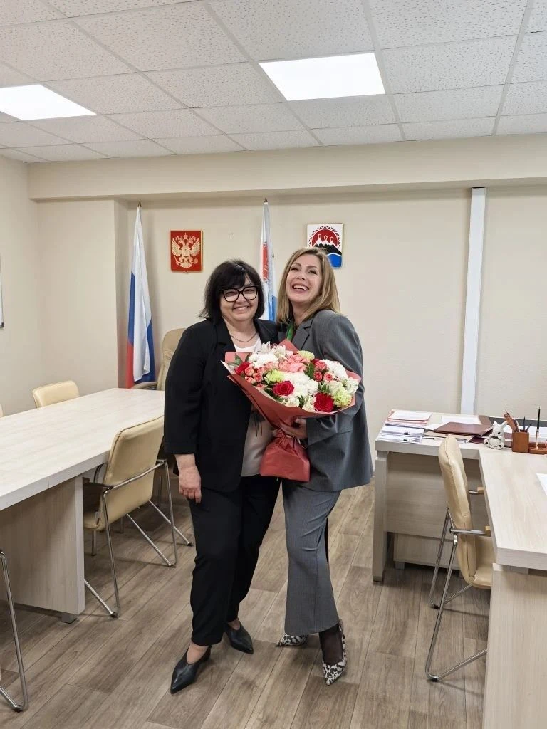 🎂С днем рождения, сердечно, поздравляем заместителя Министра социального благополучия и семейной по