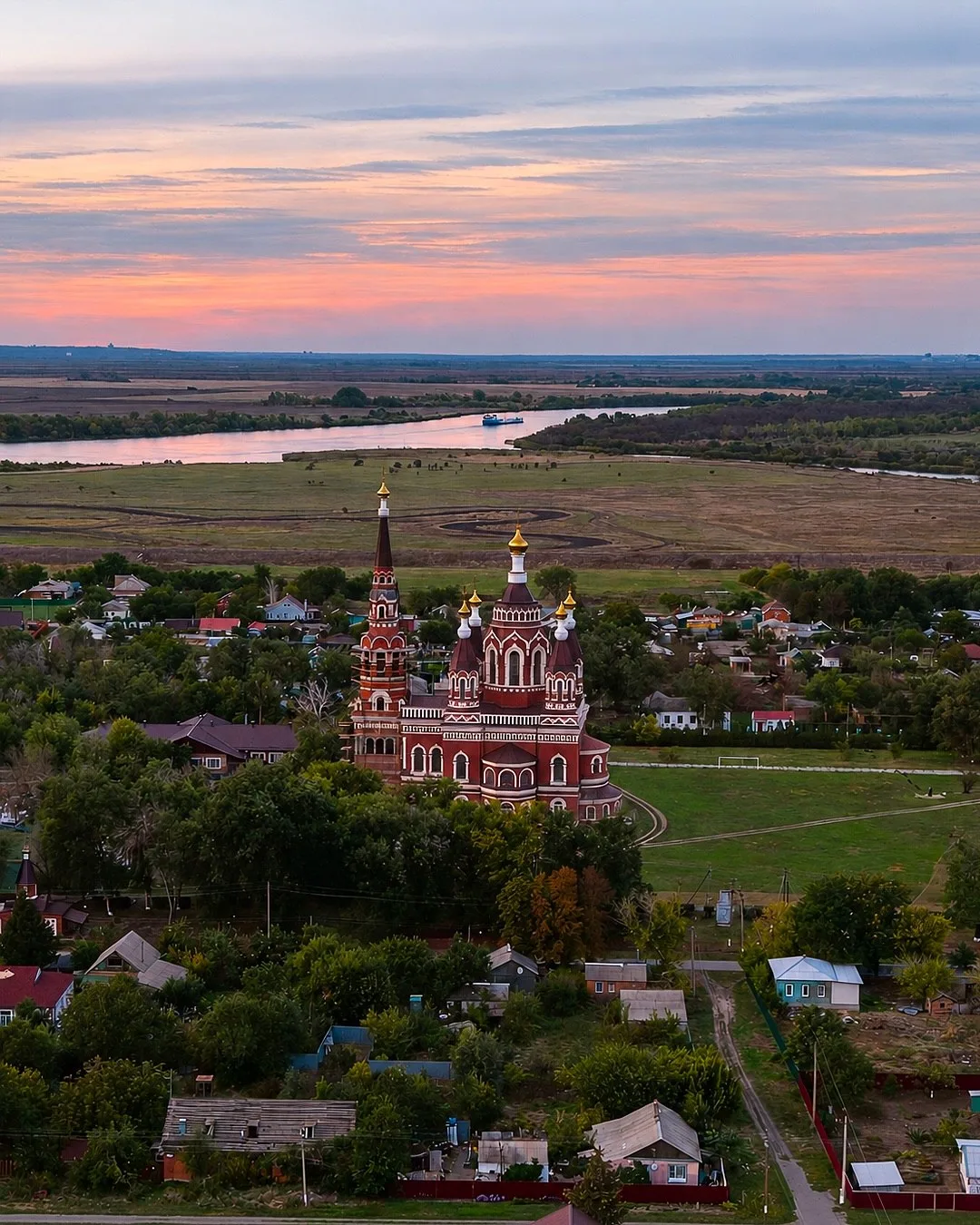 Храм Параскевы Пятницы в станице Манычской.