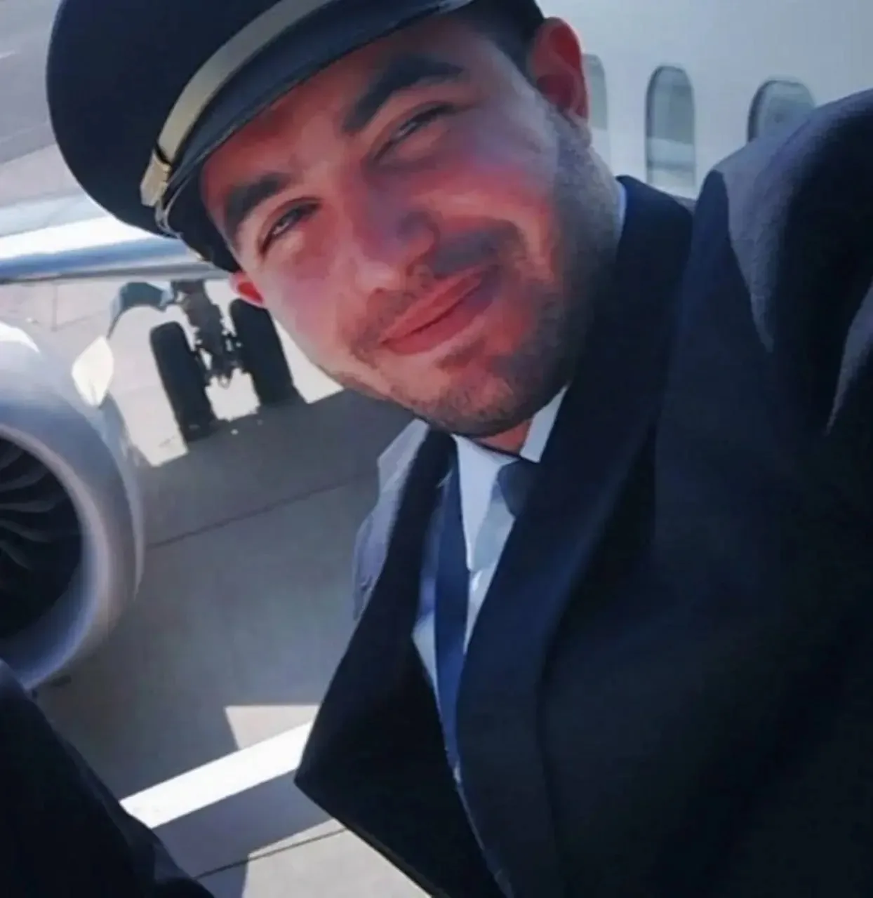 ⚡️✈️ Пилот Flydubai хотел разбить самолёт в Израиле: раскрыта личность нападавшего, в О...