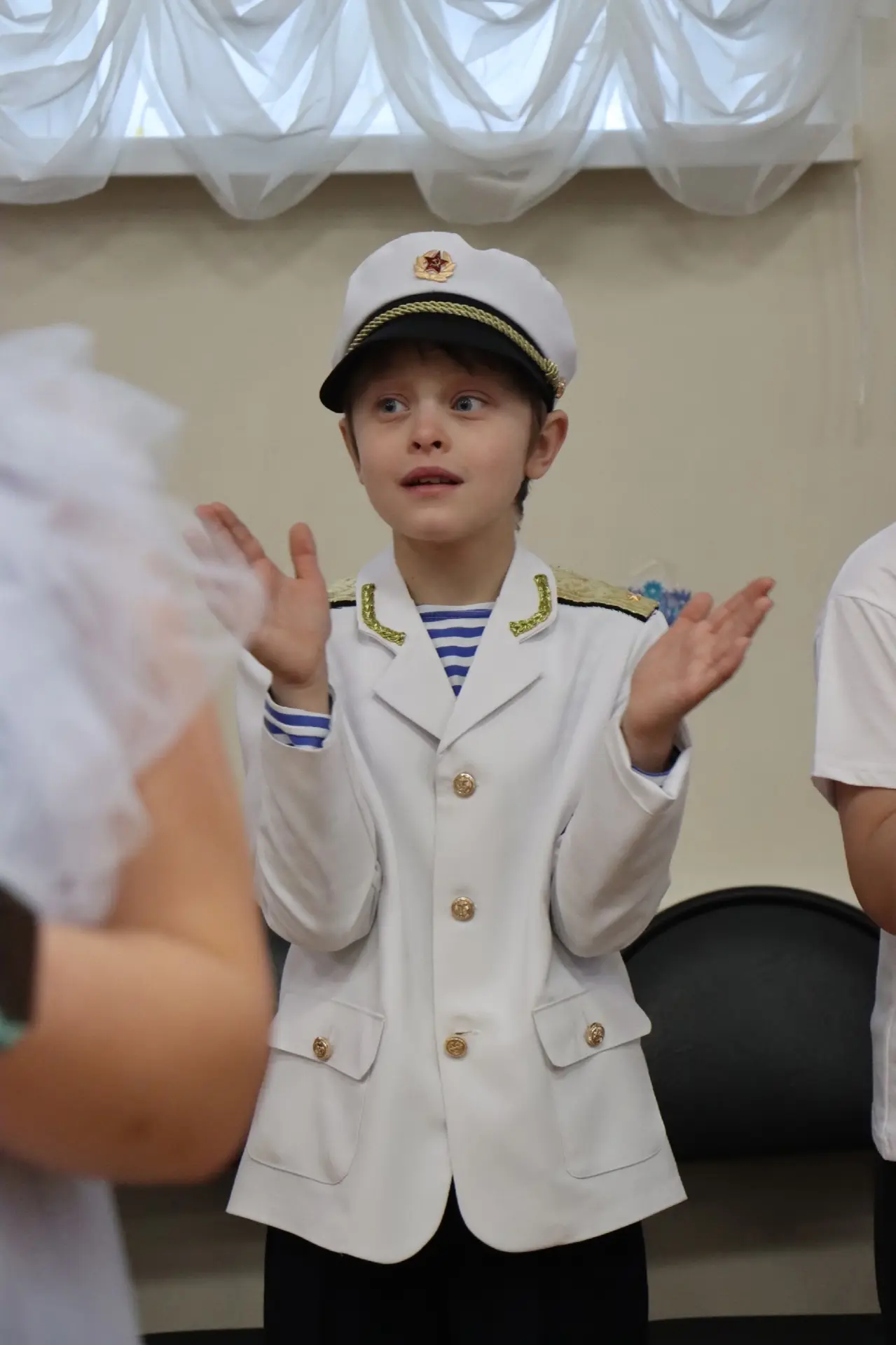 Мушкетёры и 🚢 капитаны дальнего плавания, десантники и ученики школы 🪄 магии, драконы 🐉 и волшебницы