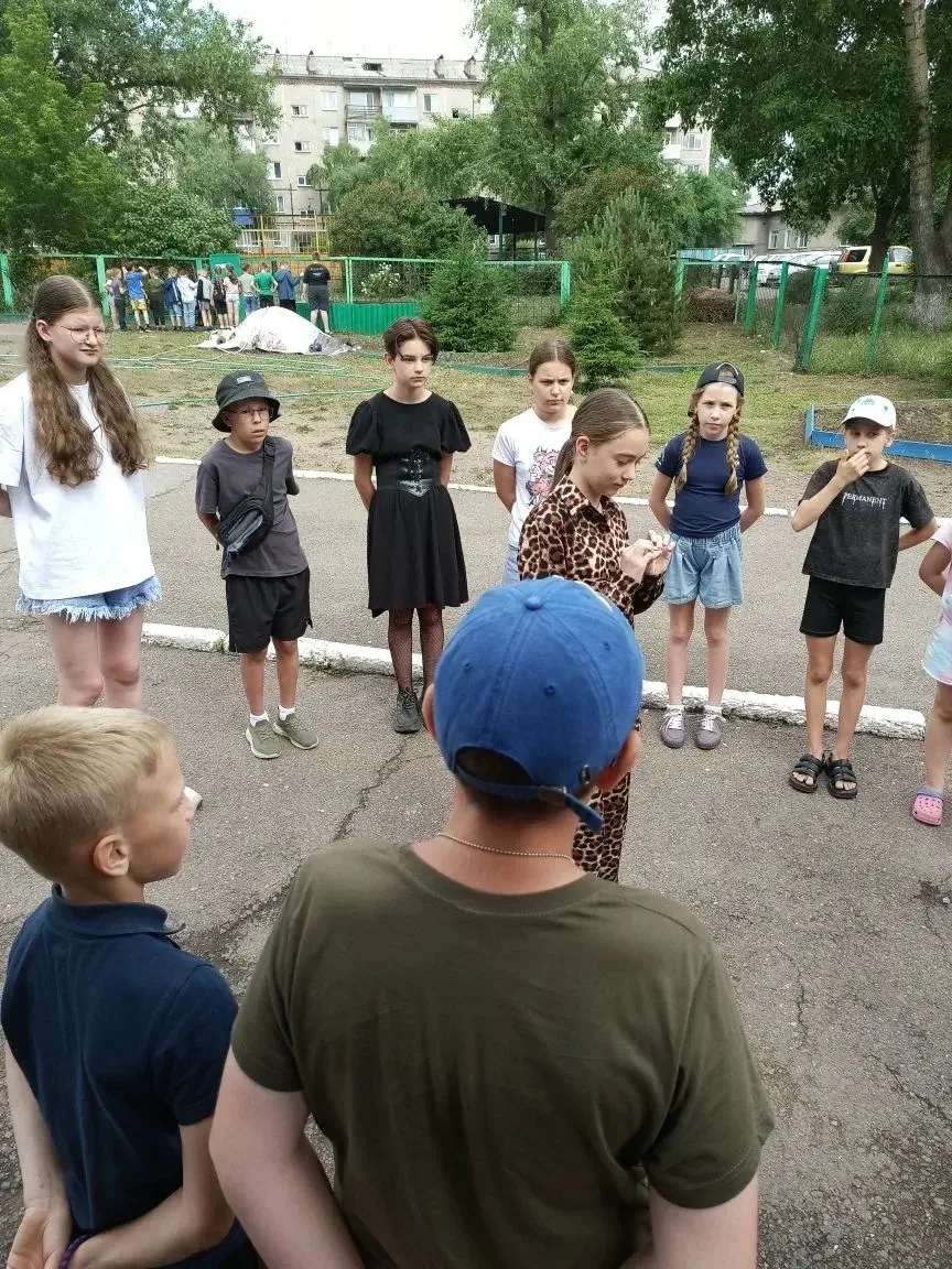 В нашем лагере прошёл квест «Кладовая дружбы»! 🔍

Ребята искали сокровища, разгадывали шифры и выпо