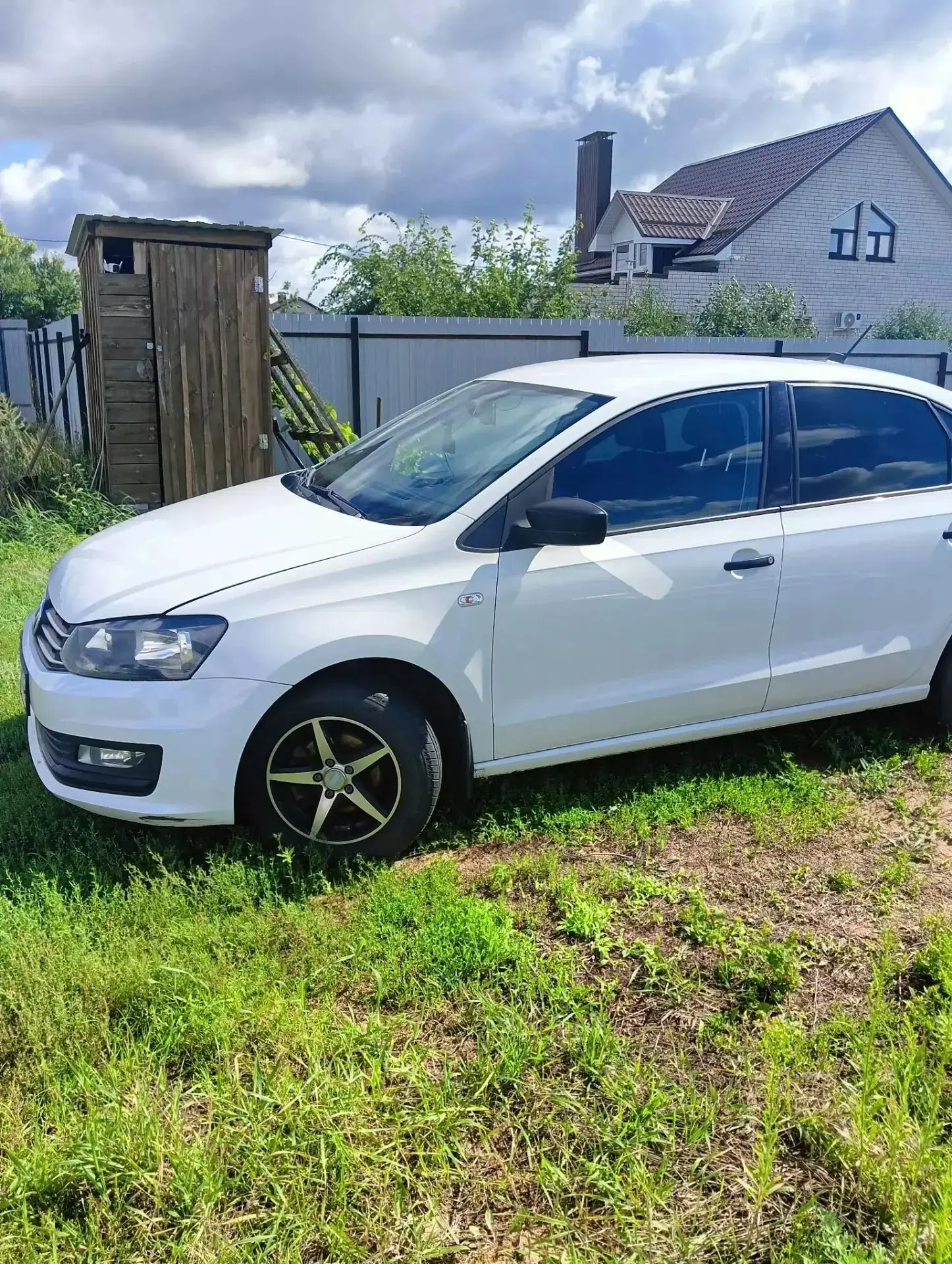 Volkswagen Polo 1.6 MT, 2019, пробег 117 300 км. 1 владелец.