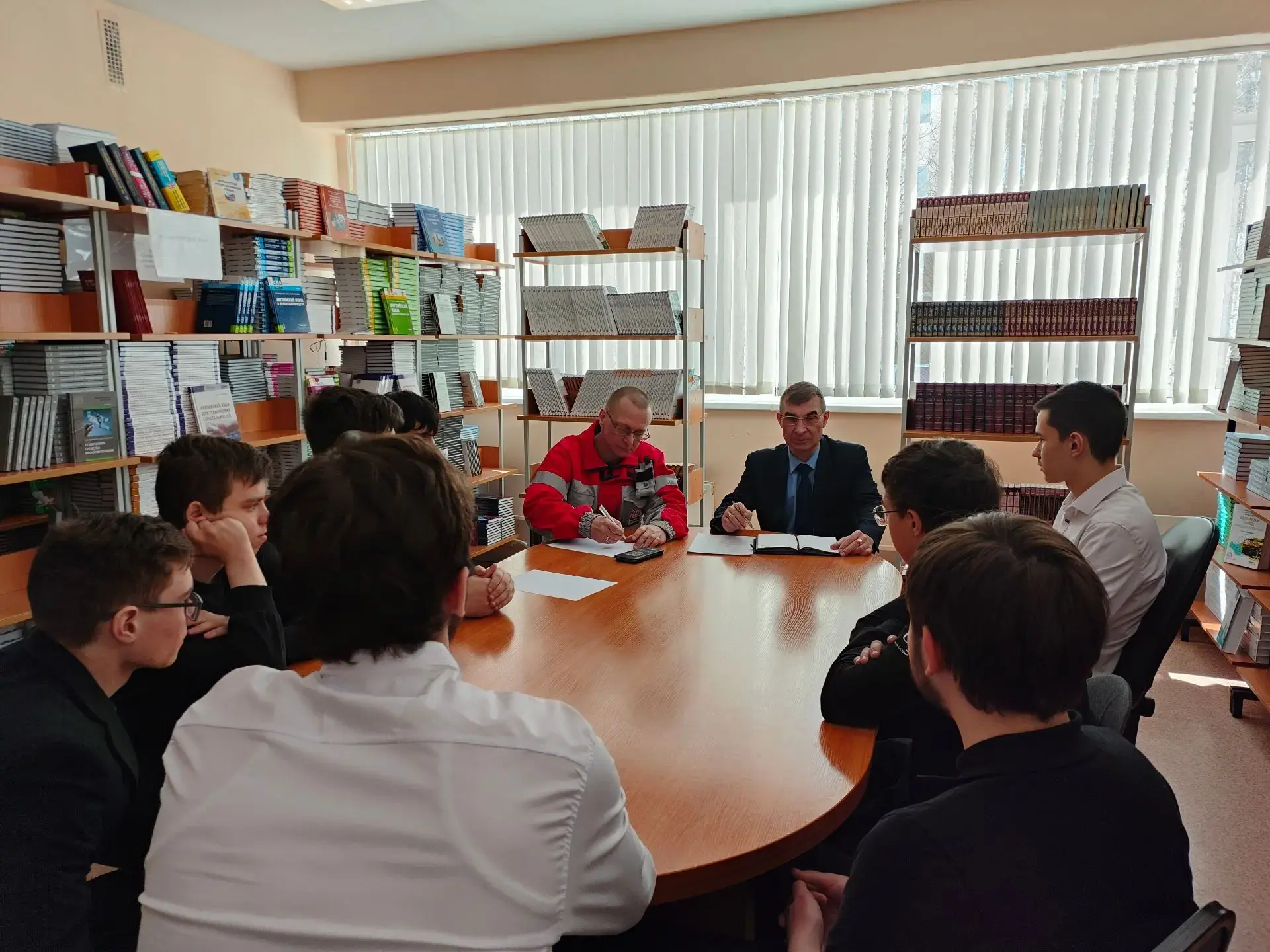 ✨22.04.2026 года в филиале колледжа прошла интересная профориентационная встреча для студентов групп